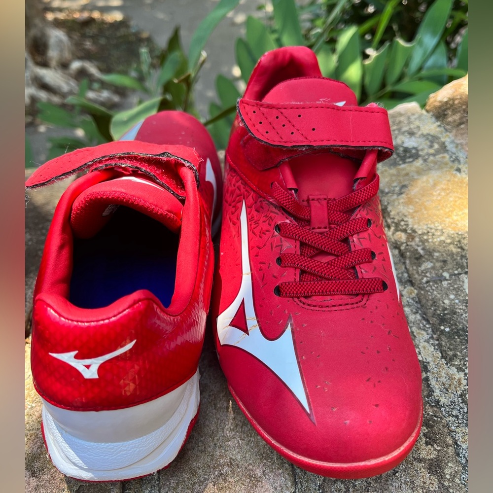 Mizuno Softball Cleats